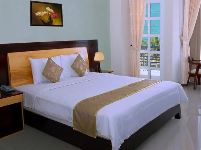 Ngoc Thach Hotel Nha Trang 2*,